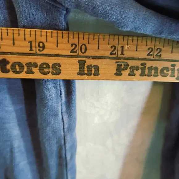 Soma Womens SZ Large Distressed Blue Hoodie Zip Front Raw Hems Relaxed Fit - Picture 4 of 8